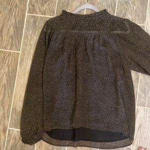 Flattering long sleeved Loft blouse
